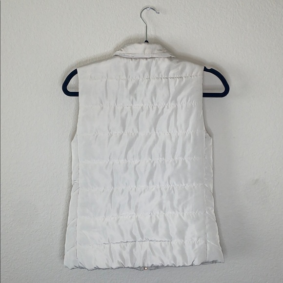 🎱Buckle day trip cream puffer vest! - Picture 8 of 8